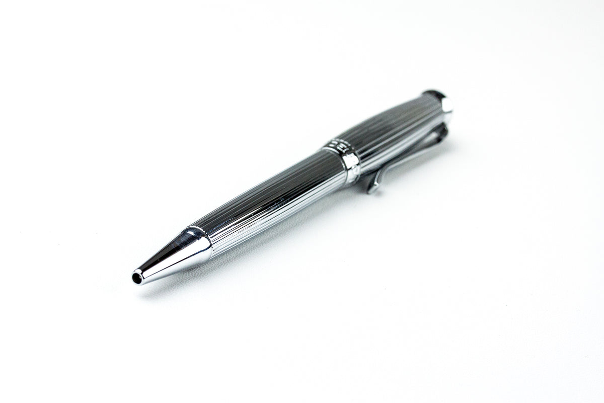 Drehkugelschreiber ART DECO silberfarben mit Stecketui VINTAGE schwarz