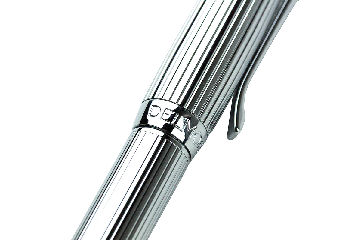 Drehkugelschreiber ART DECO silberfarben mit Stecketui VINTAGE schwarz